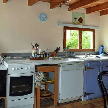 Picturesque With Pool Holiday home *